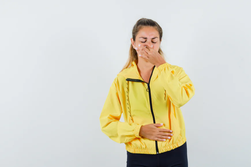 पेट में गैस बार-बार क्यों बनती है? जानिए इसके असली कारण और घरेलू उपाय जो सच में काम करते हैं